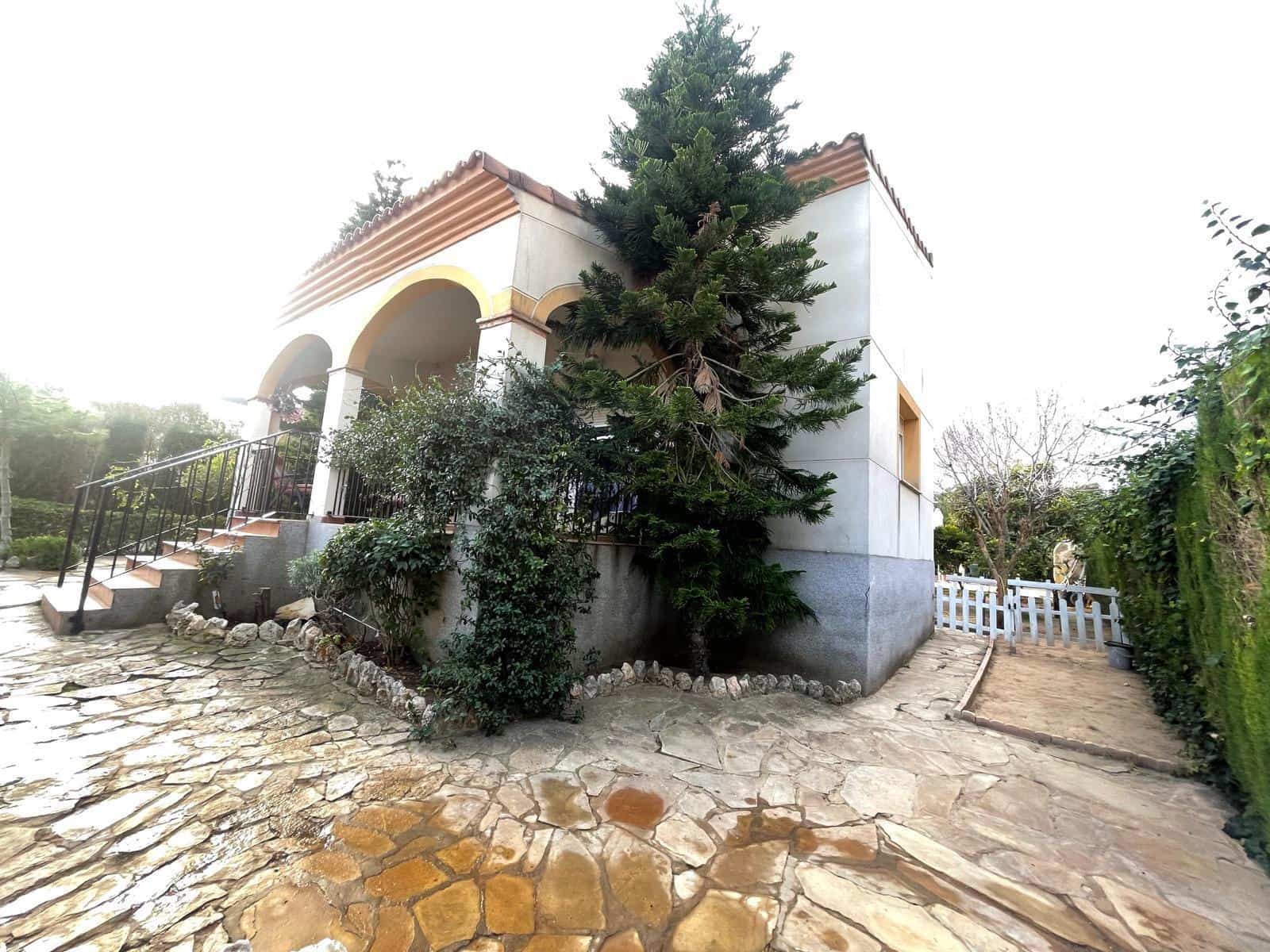 3 chambre Villa/Maison à vendre à Chiva avec piscine garage - 300 000 € (Ref: 9735907)