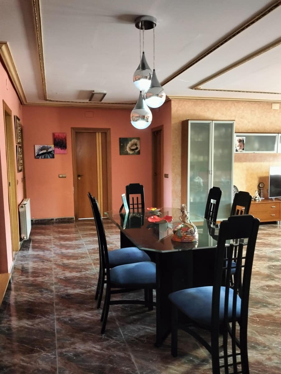 4 Zimmer Villa zu verkaufen in Cheste mit Garage - 450.000 € (Ref: 9735912)