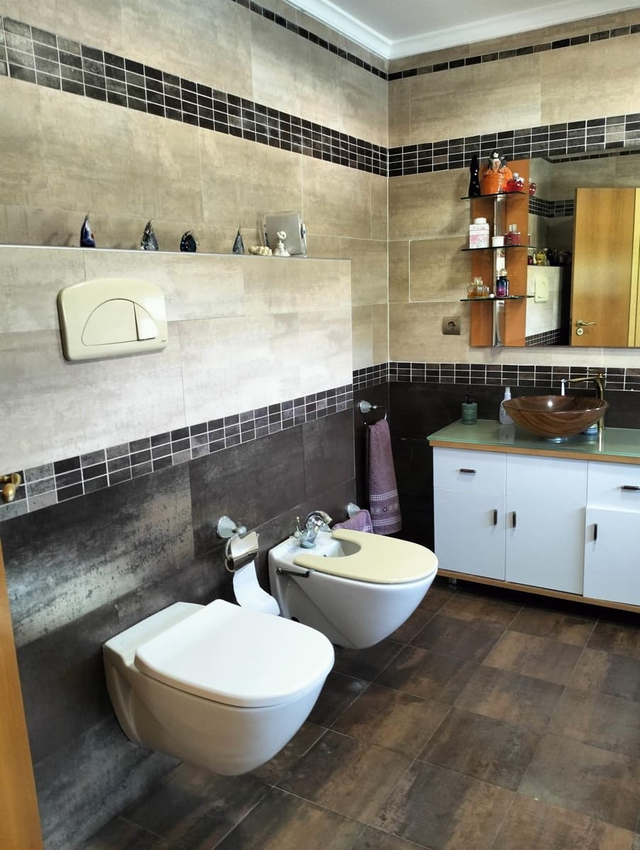 4 Zimmer Villa zu verkaufen in Cheste mit Garage - 450.000 € (Ref: 9735912)