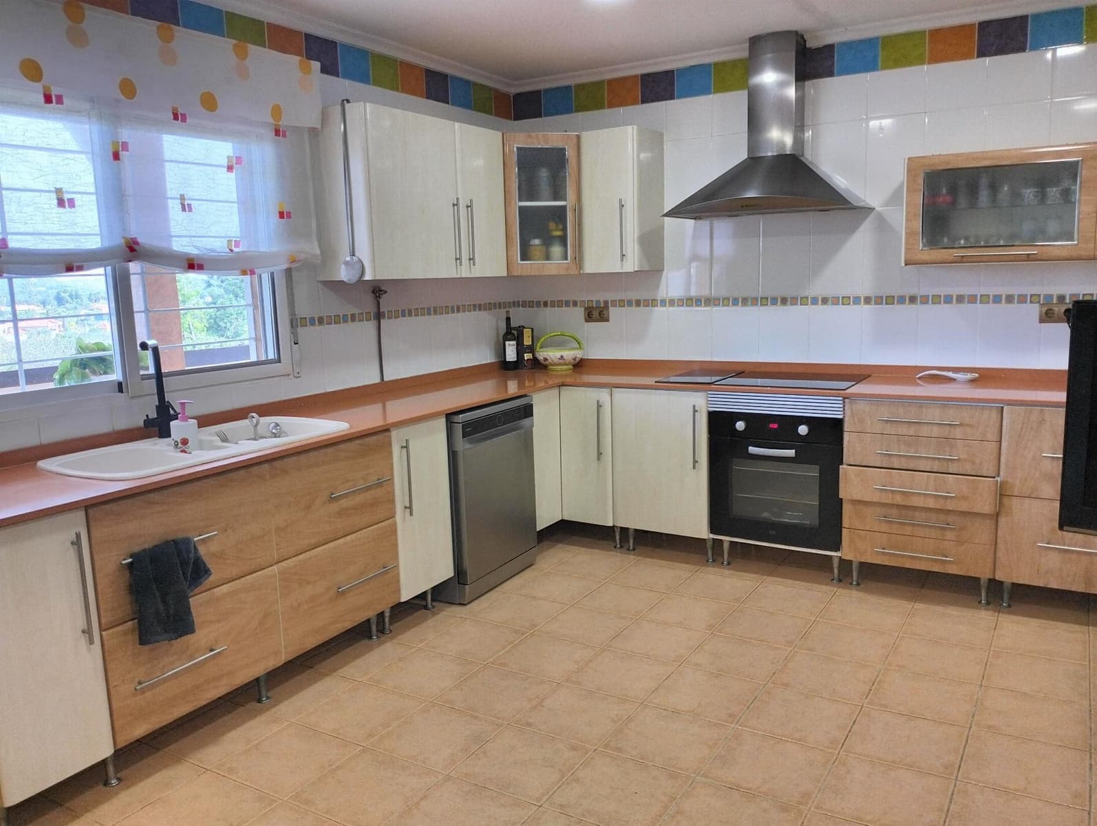 4 Zimmer Villa zu verkaufen in Cheste mit Garage - 450.000 € (Ref: 9735912)