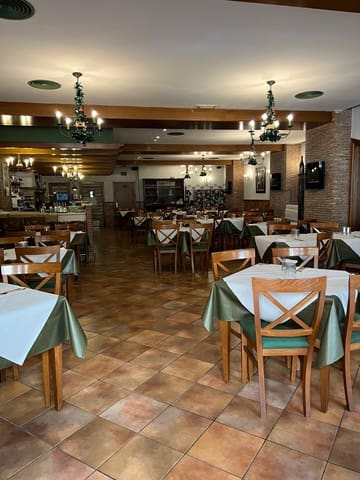 Kommersiell til salgs i Cheste - € 400 000 (Ref: 9808023)