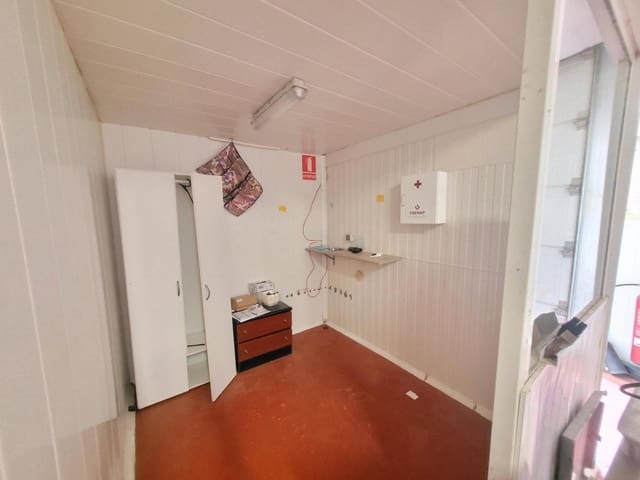 1 soverom Kommersiell til salgs i Riba-roja de Túria - € 140 000 (Ref: 9815216)