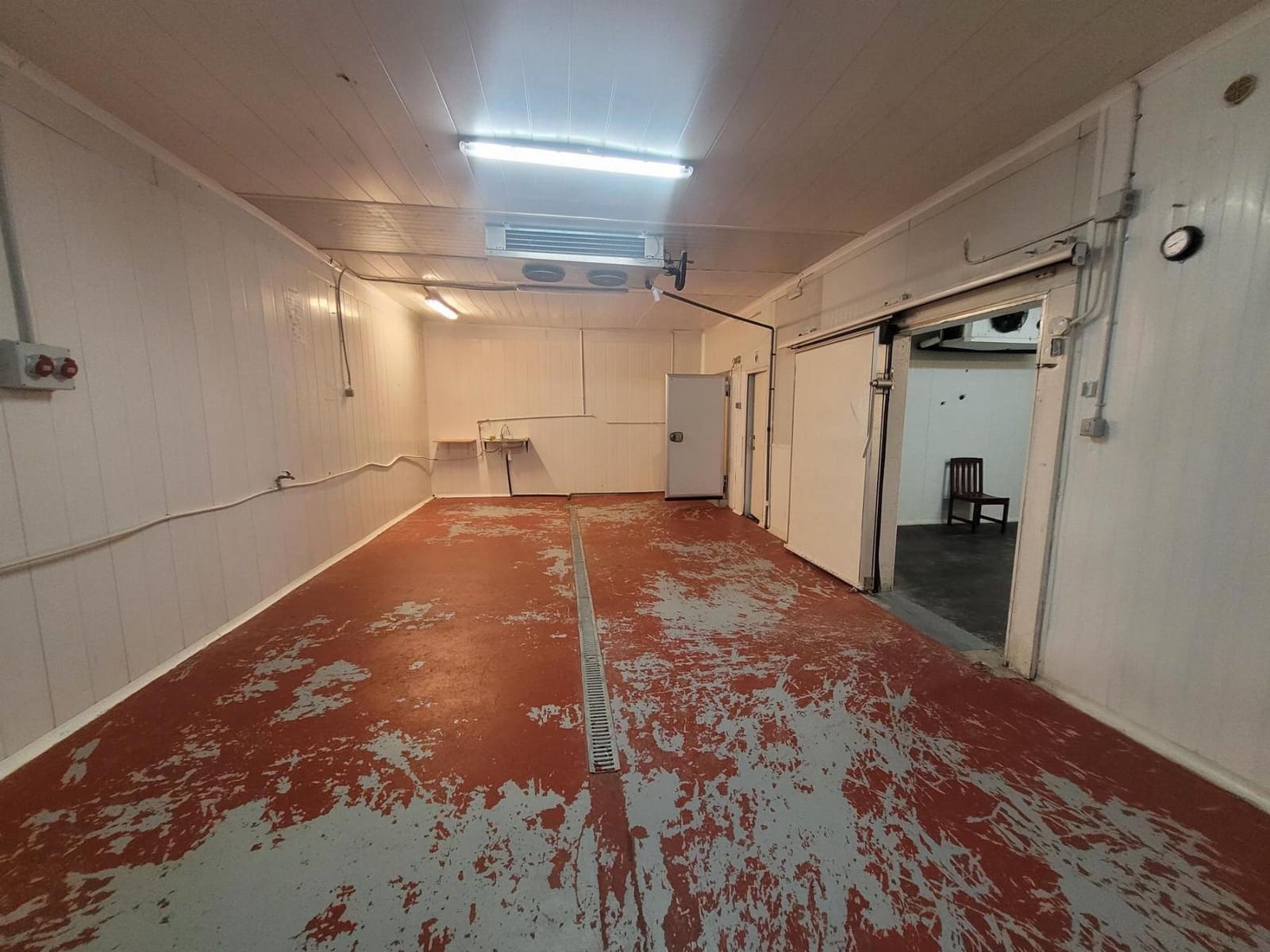 1 soverom Kommersiell til salgs i Riba-roja de Turia - € 140 000 (Ref: 9815216)