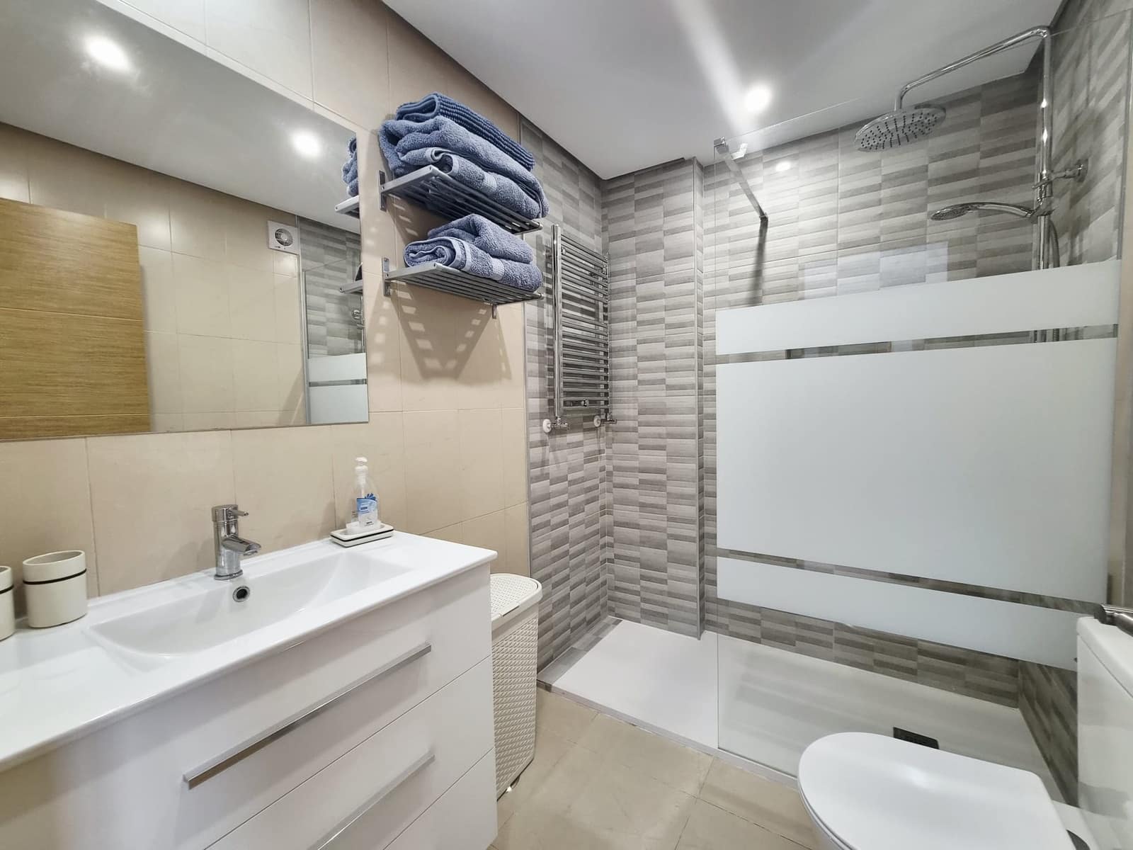 2 Zimmer Apartment zu verkaufen in La Torre Golf Resort mit Pool Garage - 162.500 € (Ref: 10044416)