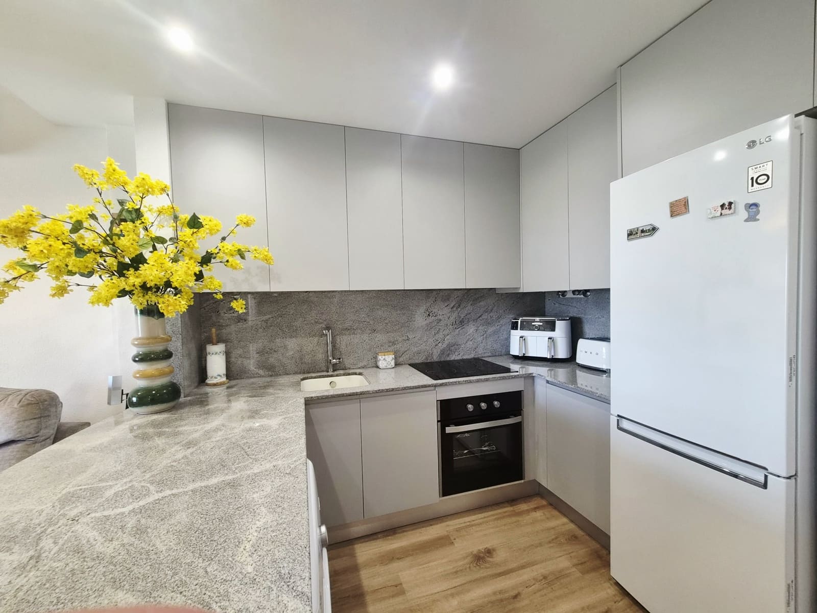 2 slaapkamer Appartement te koop in Roldan met zwembad - € 158.950 (Ref: 10049902)