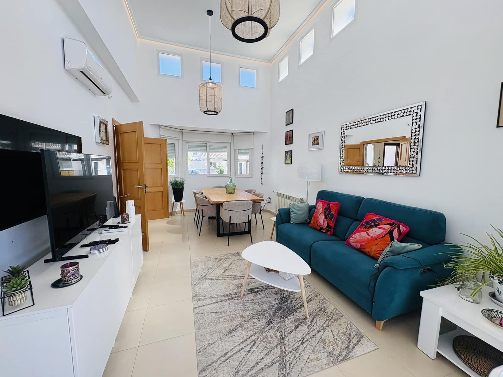 2 bedroom Villa for sale in La Torre Golf Resort with pool garage - € 294,999 (Ref: 10108652)