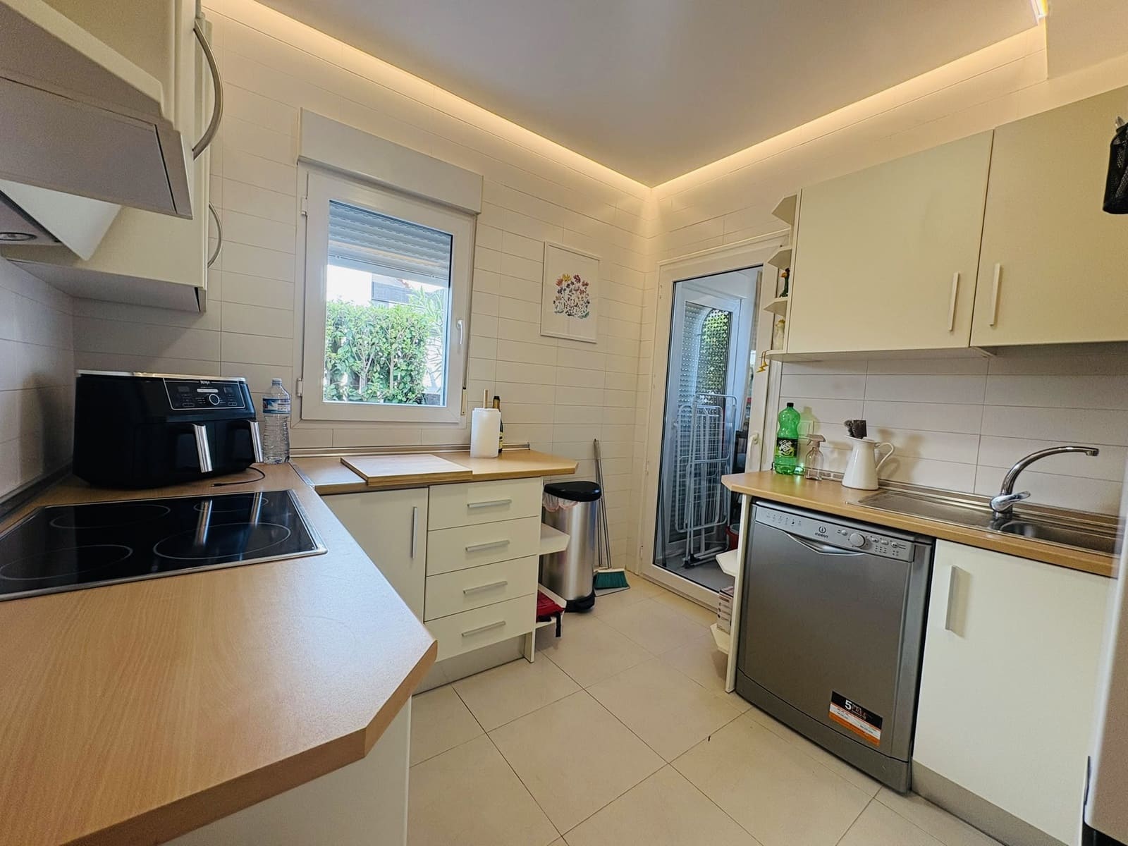 2 bedroom Villa for sale in La Torre Golf Resort with pool garage - € 294,999 (Ref: 10108652)