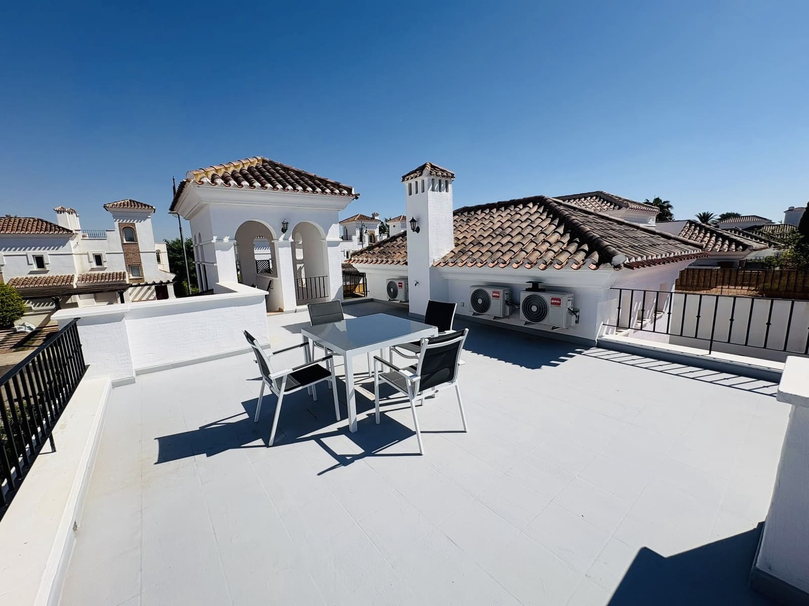 2 bedroom Villa for sale in La Torre Golf Resort with pool garage - € 294,999 (Ref: 10108652)