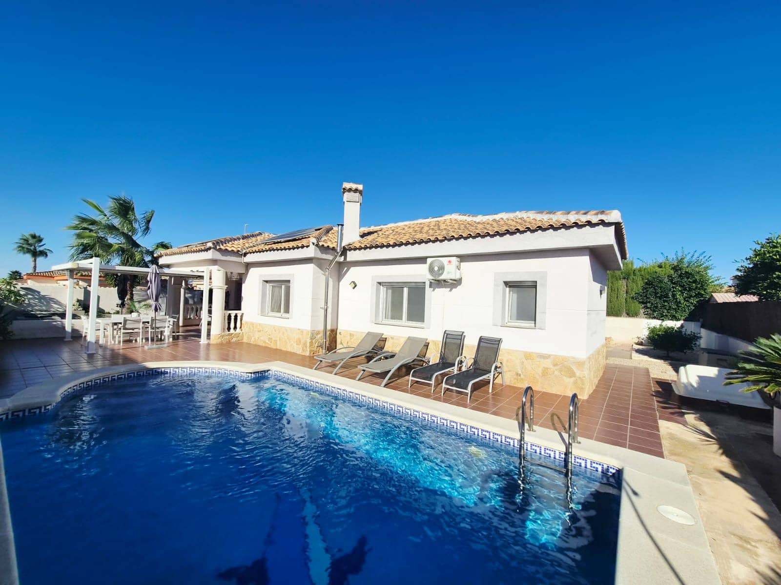 4 soveværelse Villa til salg i Gea y Truyols med swimmingpool - € 340.000 (Ref: 10168114)