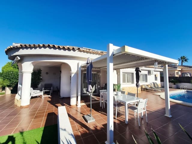 4 soveværelse Villa til salg i Gea y Truyols, Murcia by med swimmingpool - € 340.000 (Ref: 10168114)