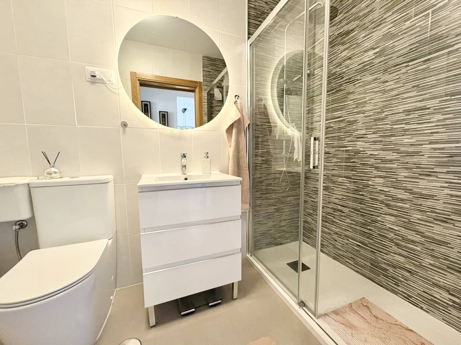 2 soverom Leilighet til salgs i Roldan med svømmebasseng garasje - € 134 999 (Ref: 10184143)