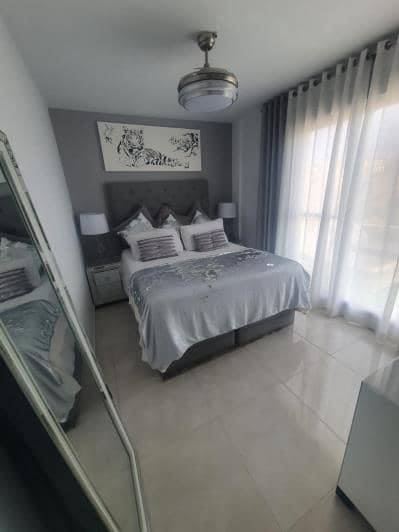 4 slaapkamer Villa te koop in Los Alcazares met zwembad garage - € 468.000 (Ref: 8602459)