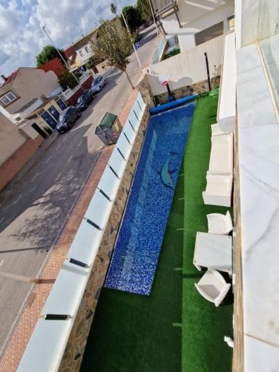 4 slaapkamer Villa te koop in Los Alcazares met zwembad garage - € 468.000 (Ref: 8602459)