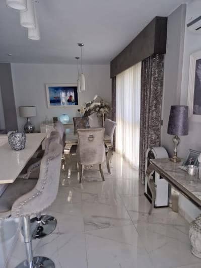 4 slaapkamer Villa te koop in Los Alcazares met zwembad garage - € 468.000 (Ref: 8602459)