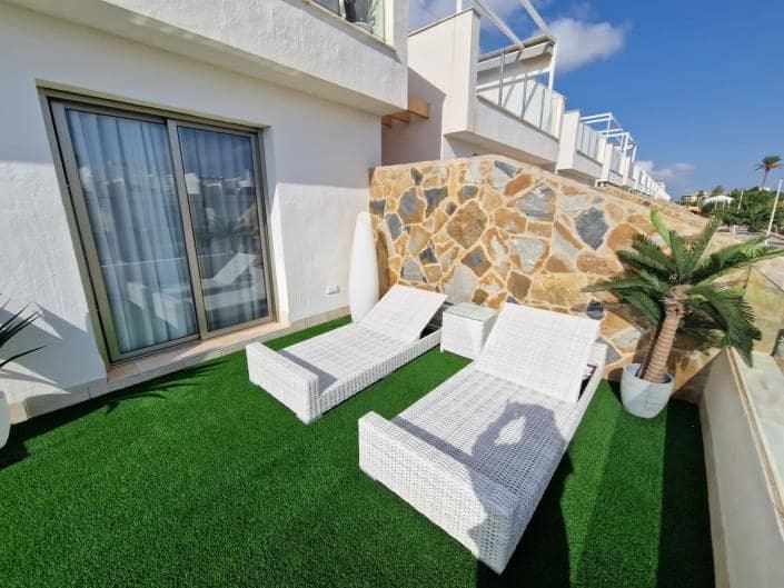 4 slaapkamer Villa te koop in Los Alcazares met zwembad garage - € 468.000 (Ref: 8602459)