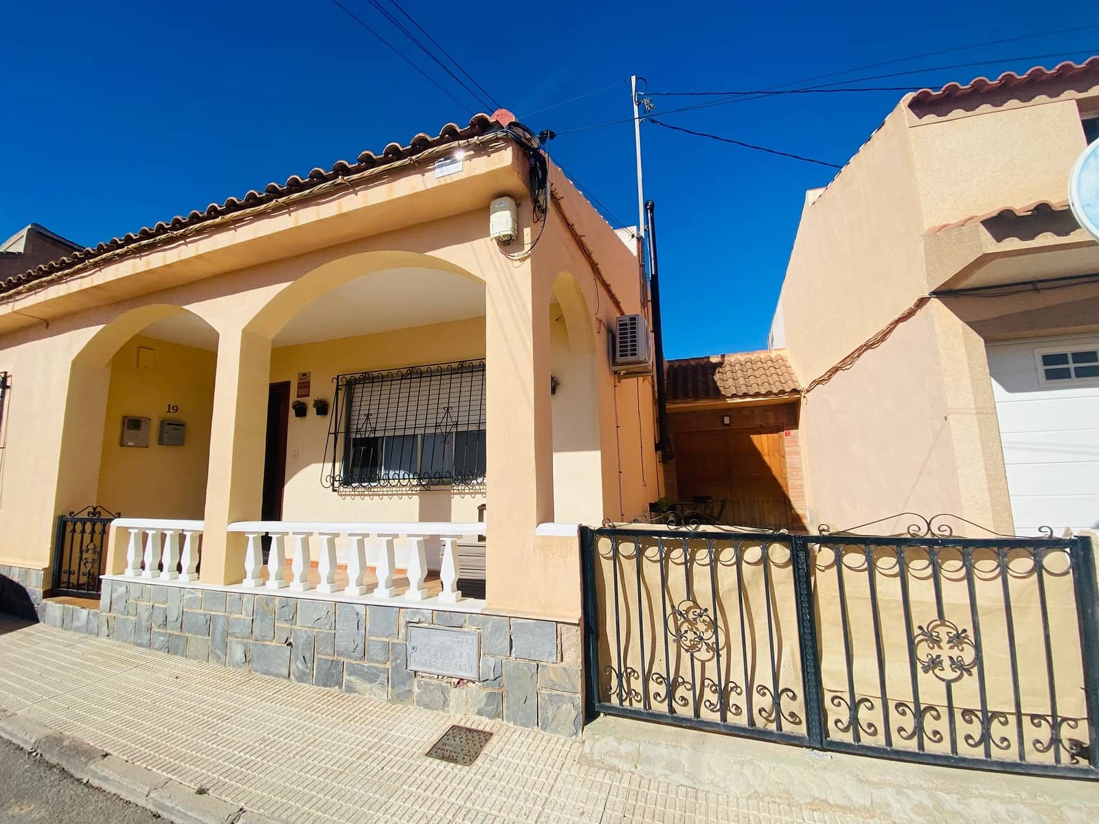 3 sypialnia Bungalow na sprzedaż w Roldan z garażem - 169 999 € (Ref: 8783439)