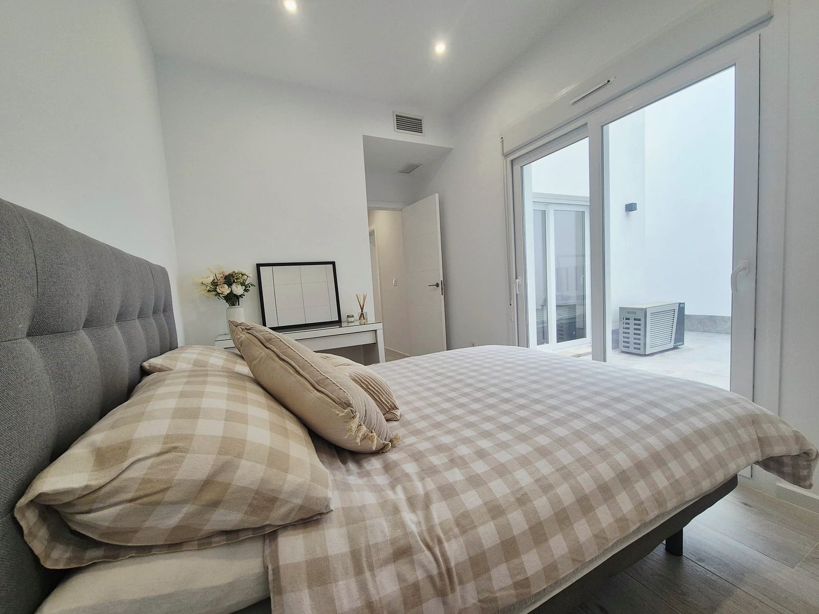 3 bedroom Villa for sale in Avileses with pool garage - € 259,950 (Ref: 9019782)