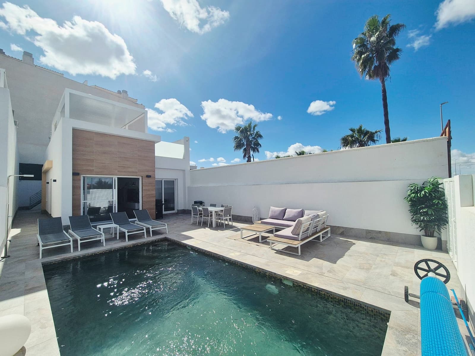 3 bedroom Villa for sale in Avileses with pool garage - € 259,950 (Ref: 9019782)