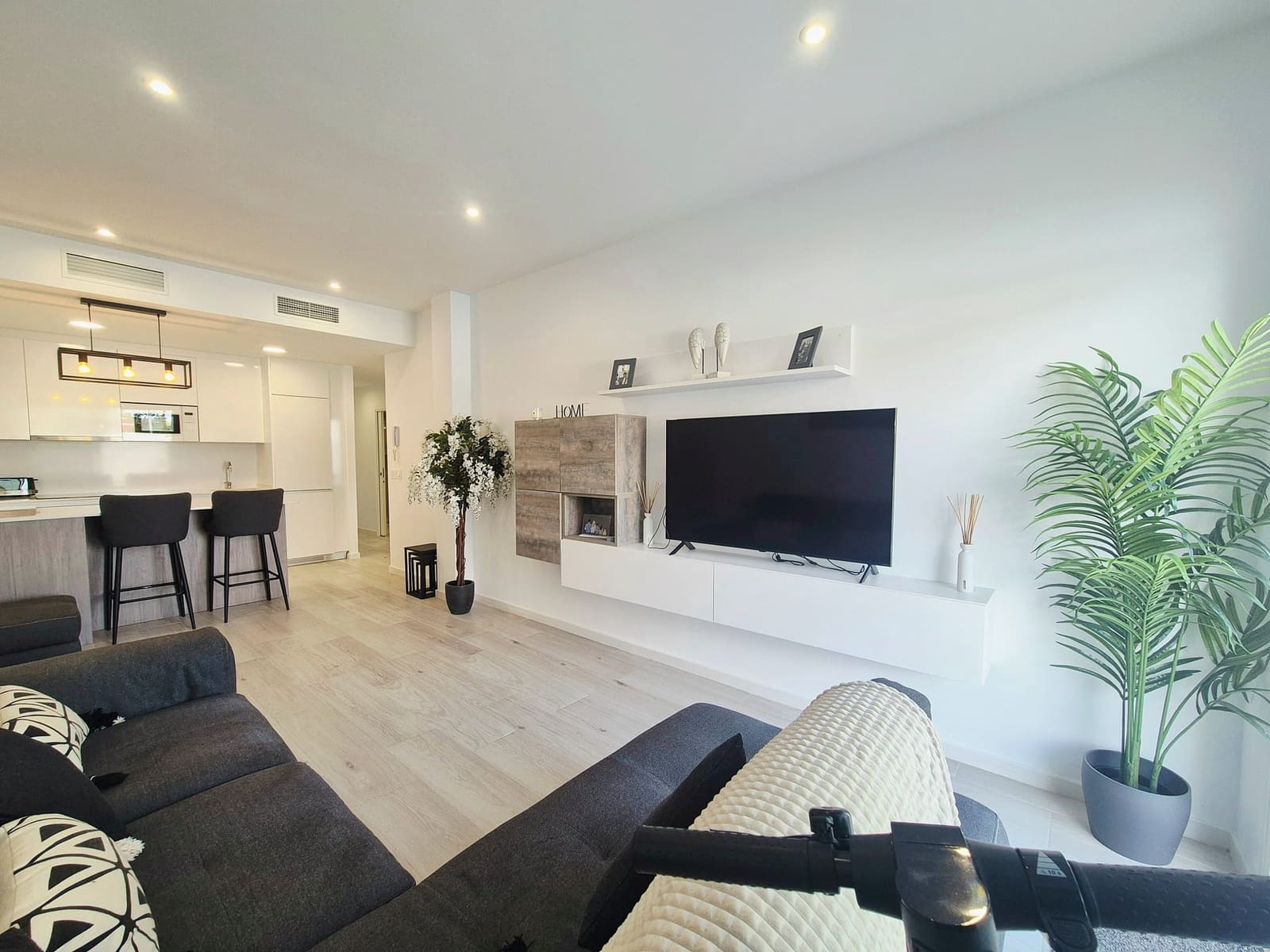 3 bedroom Villa for sale in Avileses with pool garage - € 259,950 (Ref: 9019782)