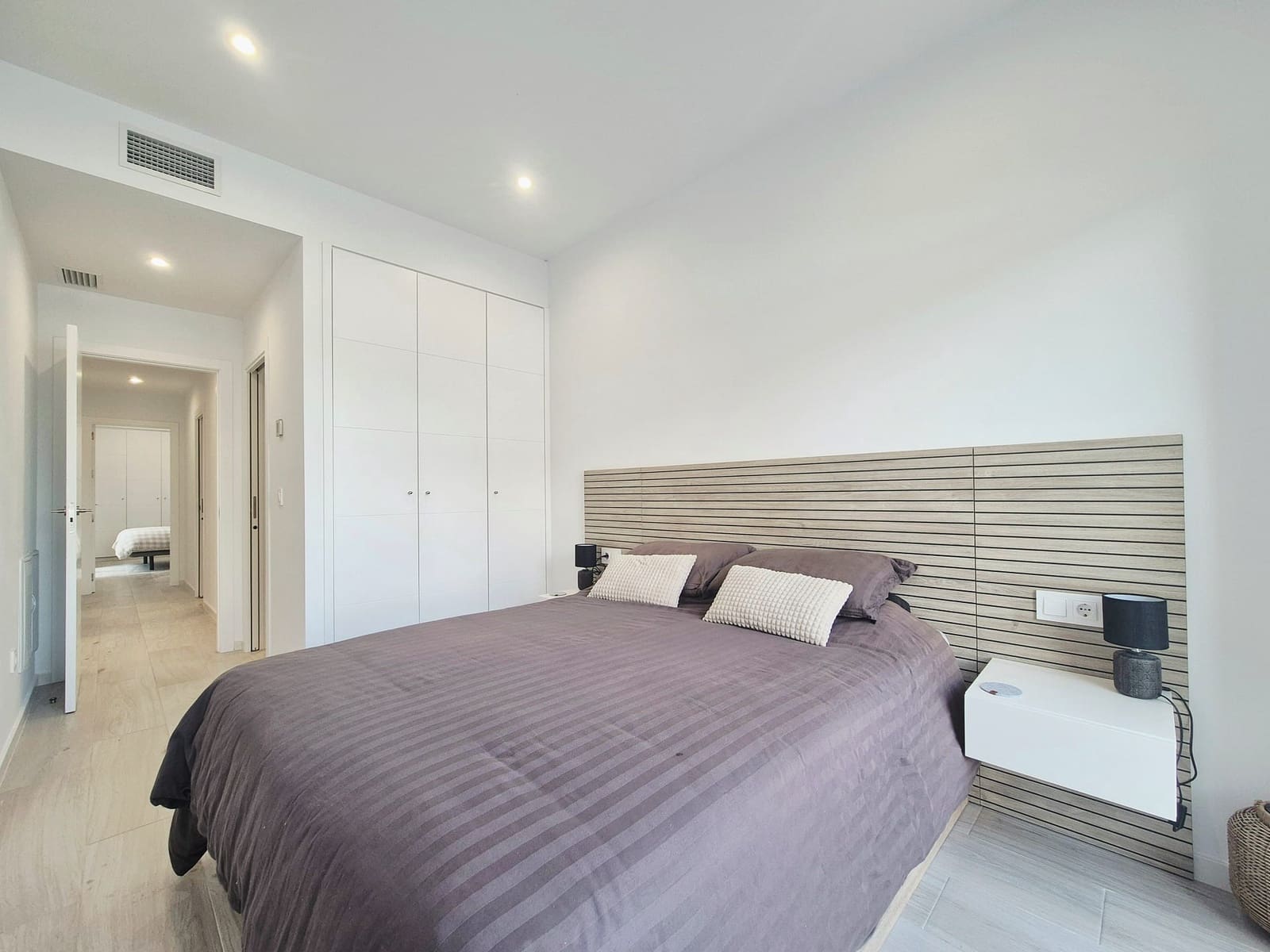 3 bedroom Villa for sale in Avileses with pool garage - € 259,950 (Ref: 9019782)