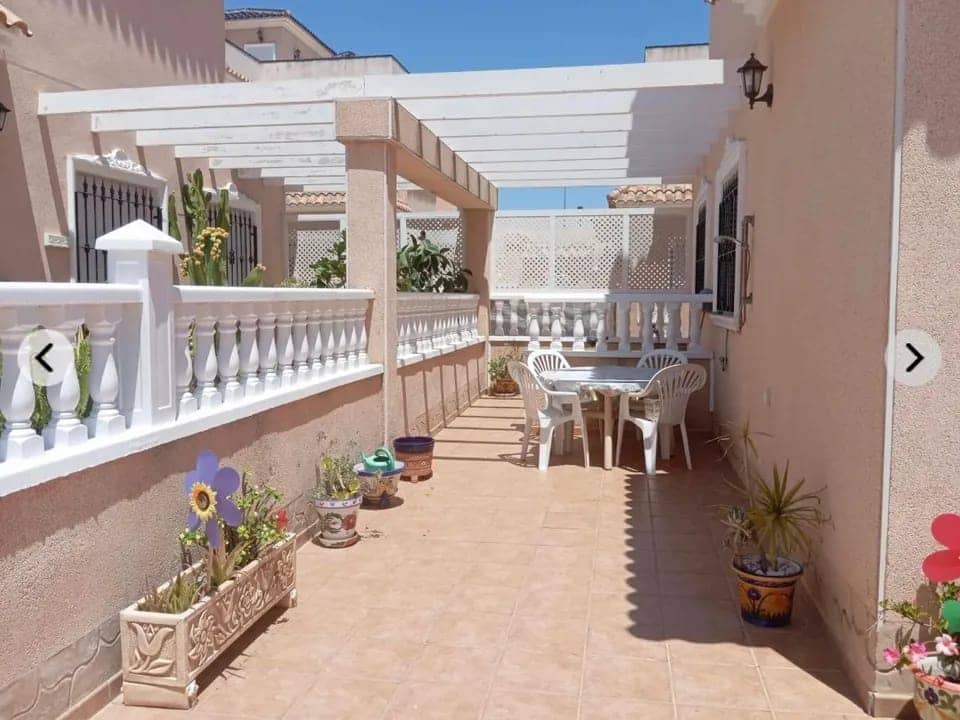 3 chambre Maison de Ville à vendre à Roda avec piscine garage - 195 000 € (Ref: 9185992)