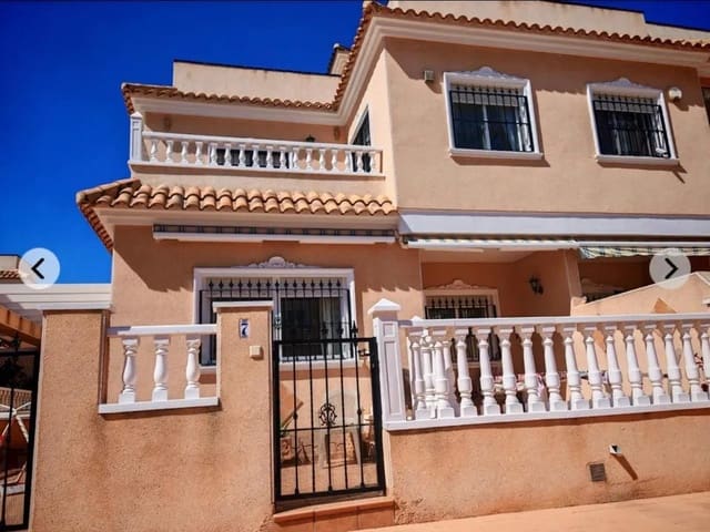 3 bedroom Townhouse for sale in Roda, San Javier with pool garage - € 195,000 (Ref: 9185992)