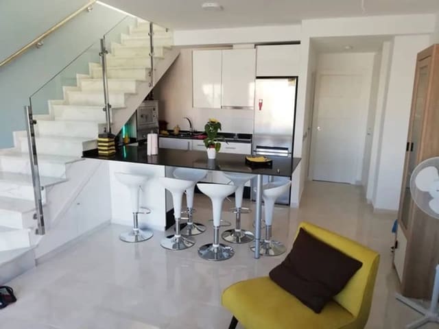 Chalet de 3 habitaciones en Centro, Los Alcázares en venta con piscina garaje - 335.000 € (Ref: 9186630)