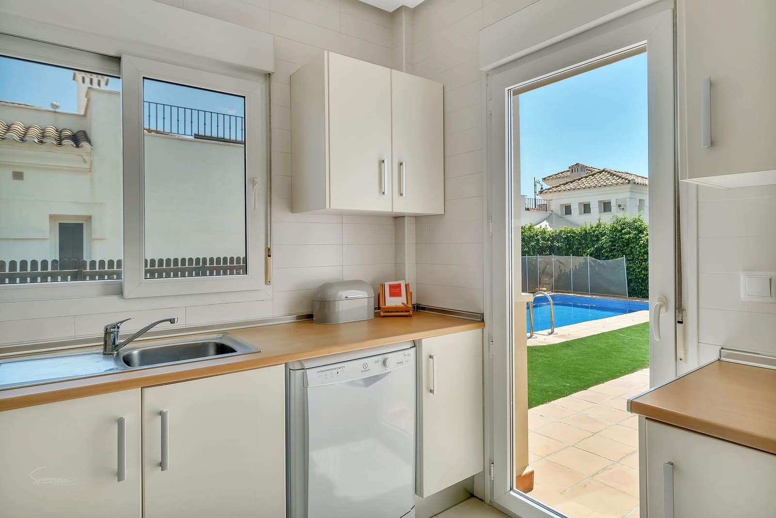 3 sovrum Villa till salu i Roldan med pool garage - 349 999 € (Ref: 9232160)