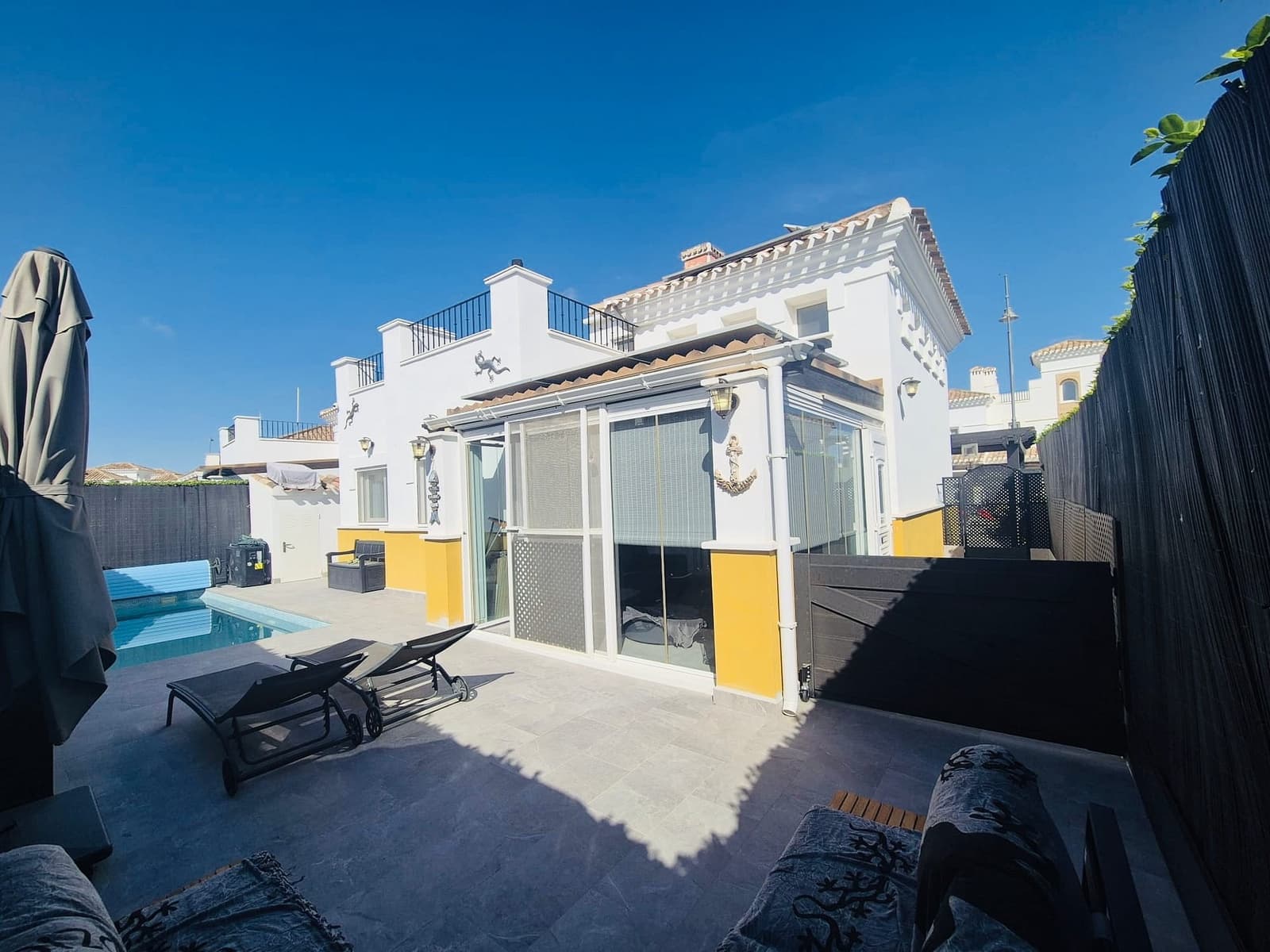 3 soveværelse Villa til salg i La Torre Golf Resort med swimmingpool garage - € 309.999 (Ref: 9263977)