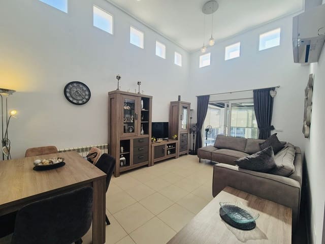 Chalet de 3 habitaciones en La Torre Golf Resort, Torre-Pacheco en venta con piscina garaje - 309.999 € (Ref: 9263977)