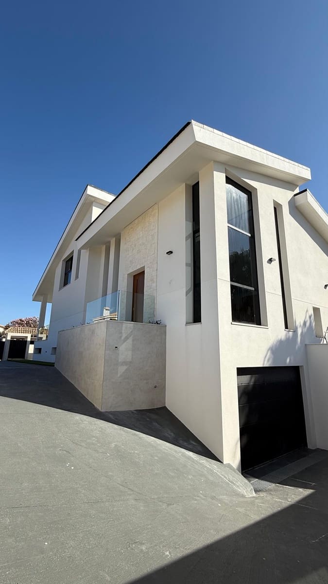 4 slaapkamer Villa te koop in San Javier met zwembad garage - € 1.335.000 (Ref: 9275720)