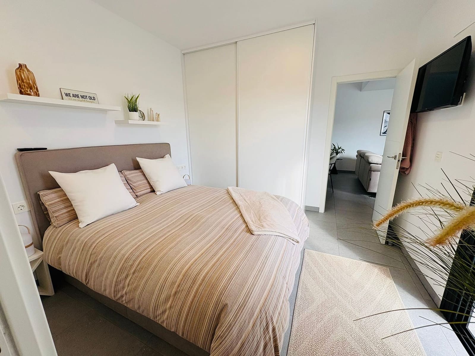 2 bedroom Villa for sale in Roldan with pool garage - € 324,999 (Ref: 9325916)