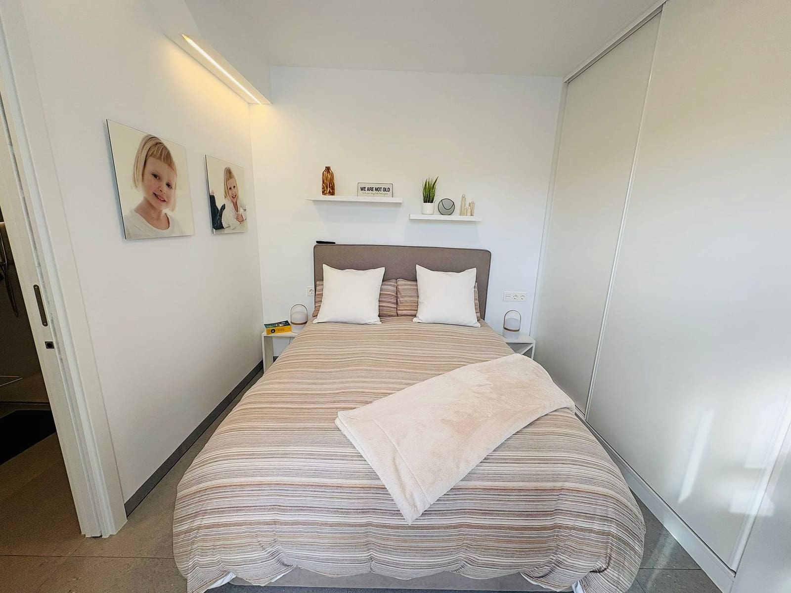 2 bedroom Villa for sale in Roldan with pool garage - € 324,999 (Ref: 9325916)