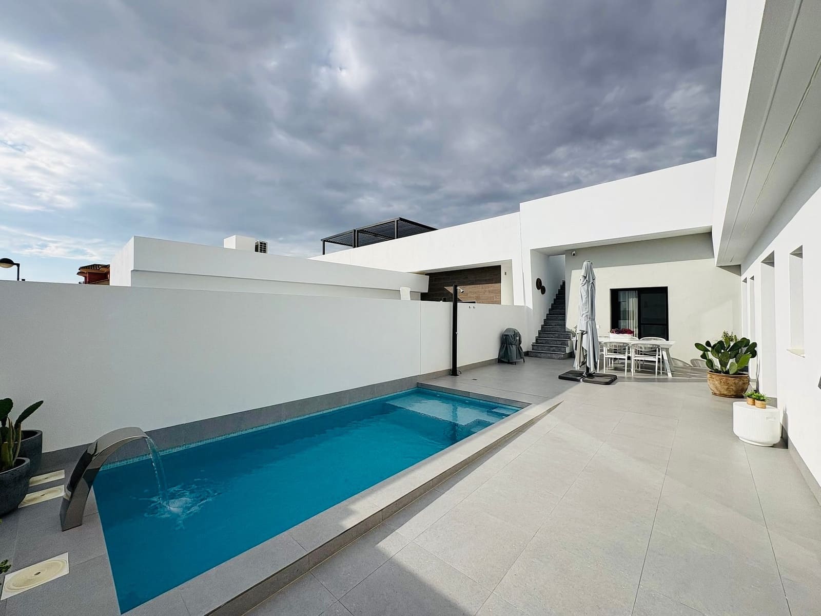 2 bedroom Villa for sale in Roldan with pool garage - € 324,999 (Ref: 9325916)