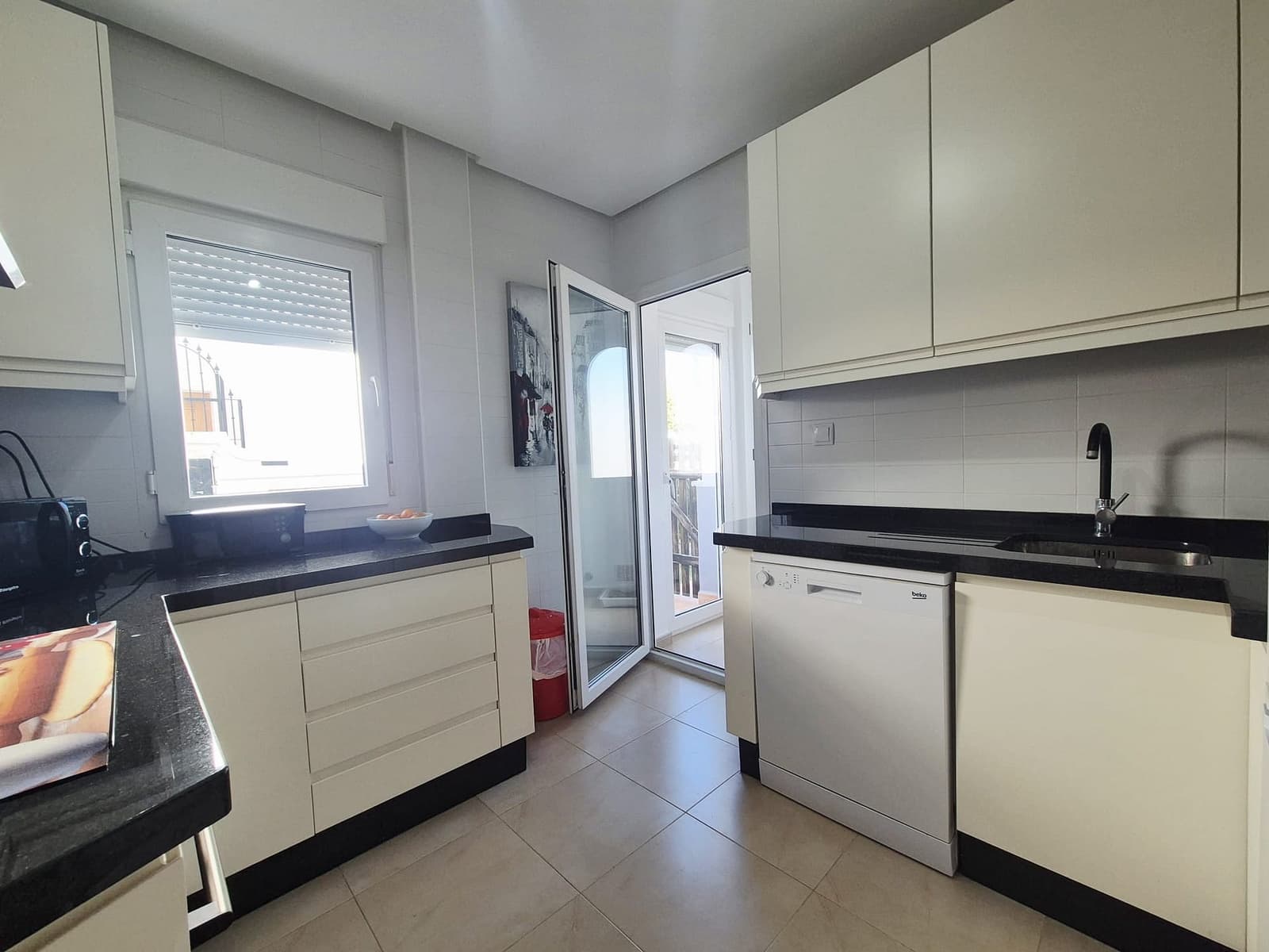 3 slaapkamer Villa te koop in Roldan met zwembad garage - € 259.999 (Ref: 9355458)