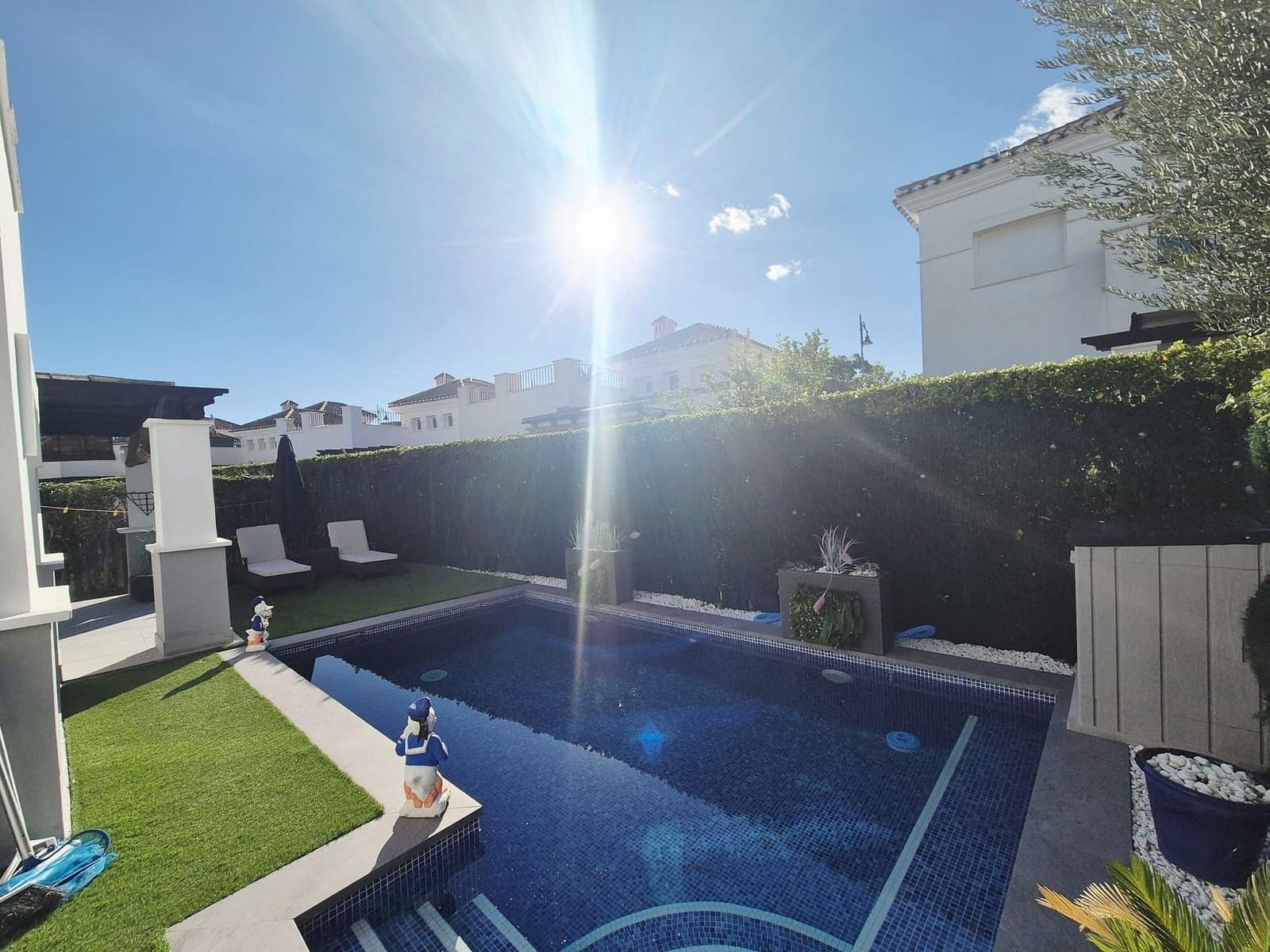 3 slaapkamer Villa te koop in Roldan met zwembad garage - € 259.999 (Ref: 9355458)