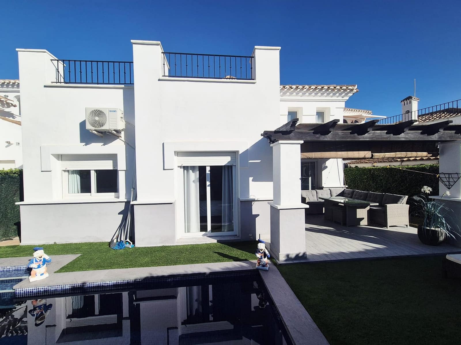 3 slaapkamer Villa te koop in Roldan met zwembad garage - € 259.999 (Ref: 9355458)