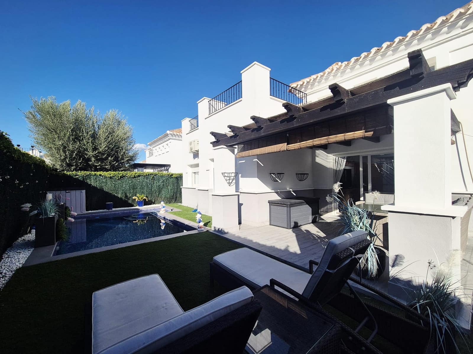 3 slaapkamer Villa te koop in Roldan met zwembad garage - € 259.999 (Ref: 9355458)