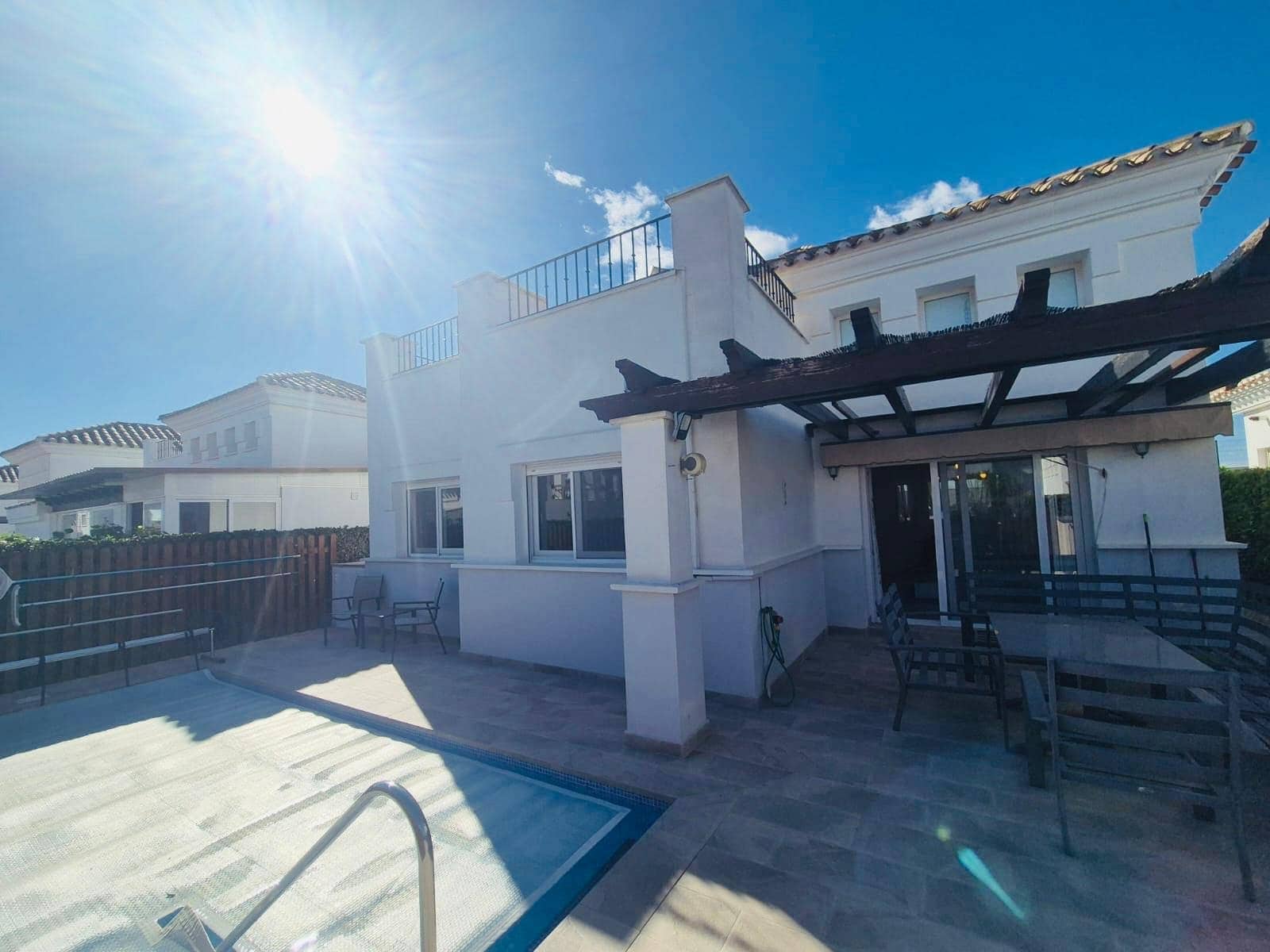 2 camera da letto Villa in vendita in Roldan con piscina - 264.999 € (Rif: 9385204)