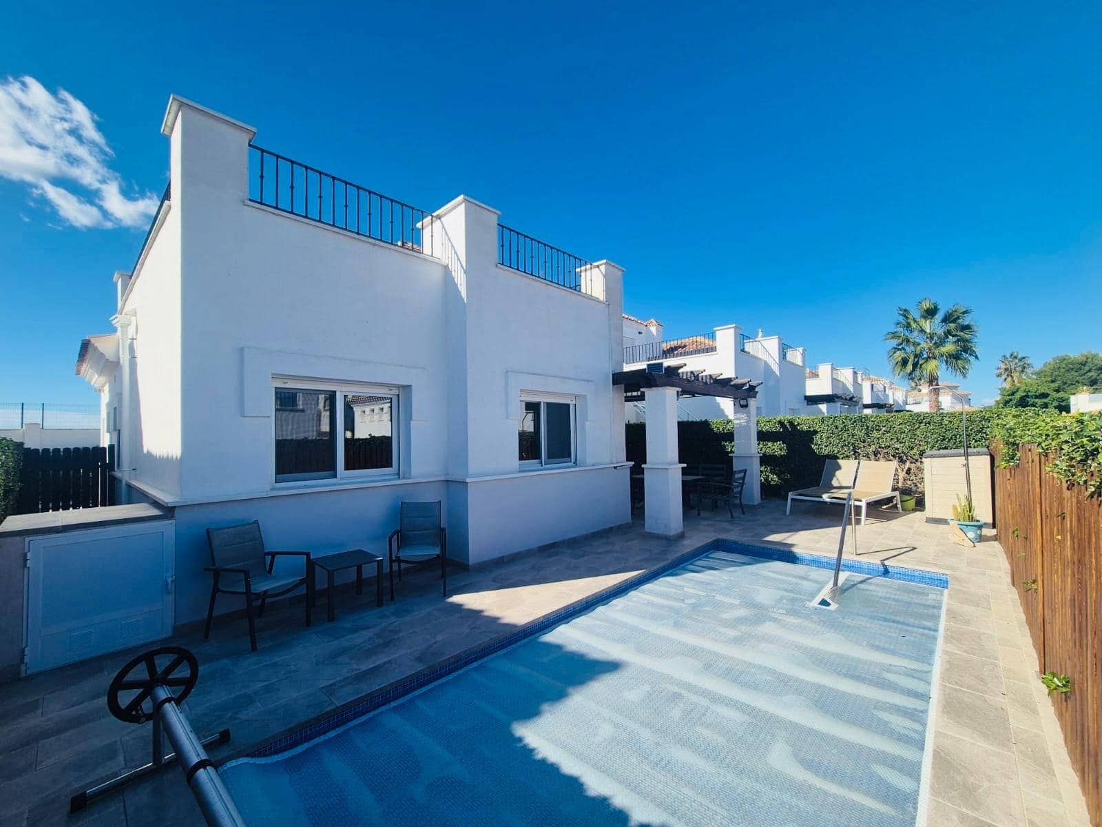 2 camera da letto Villa in vendita in Roldan con piscina - 264.999 € (Rif: 9385204)