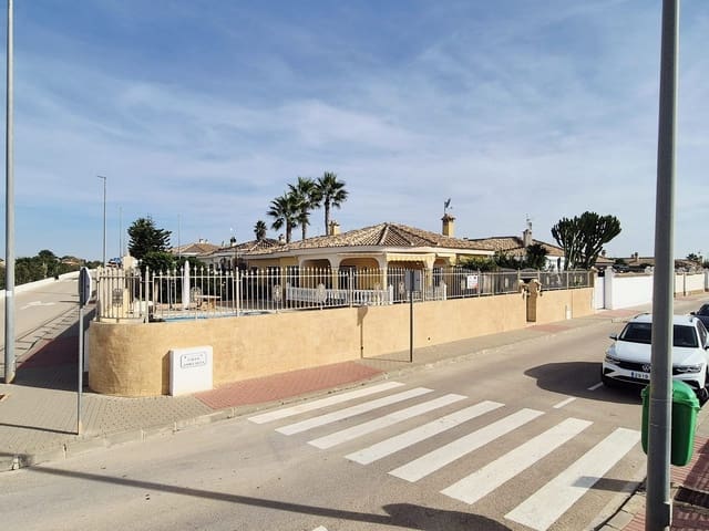4 Zimmer Villa zu verkaufen in Gea y Truyols, Murcia Stadt mit Pool - 310.000 € (Ref: 9387118)