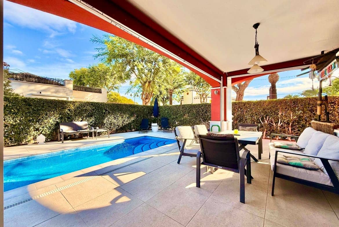 2 bedroom Villa for sale in Mar Menor Golf Resort with pool - € 299,950 (Ref: 9415385)