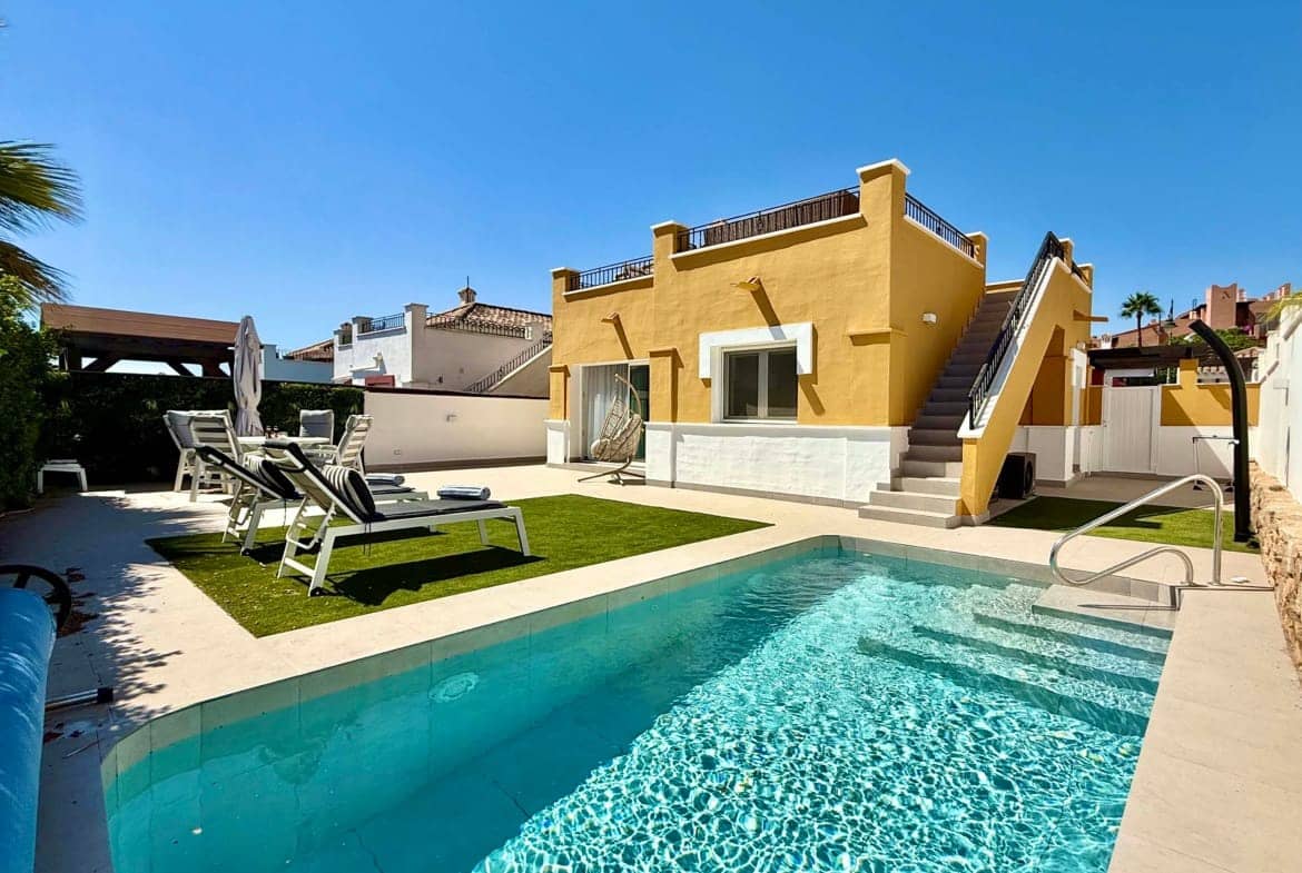 2 bedroom Villa for sale in Mar Menor Golf Resort with pool garage - € 365,000 (Ref: 9415389)