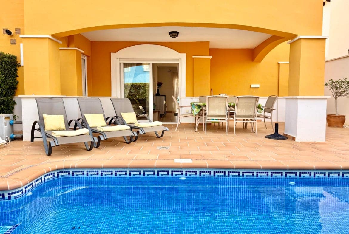 2 soveværelse Villa til salg i Mar Menor Golf Resort med swimmingpool - € 255.000 (Ref: 9449708)