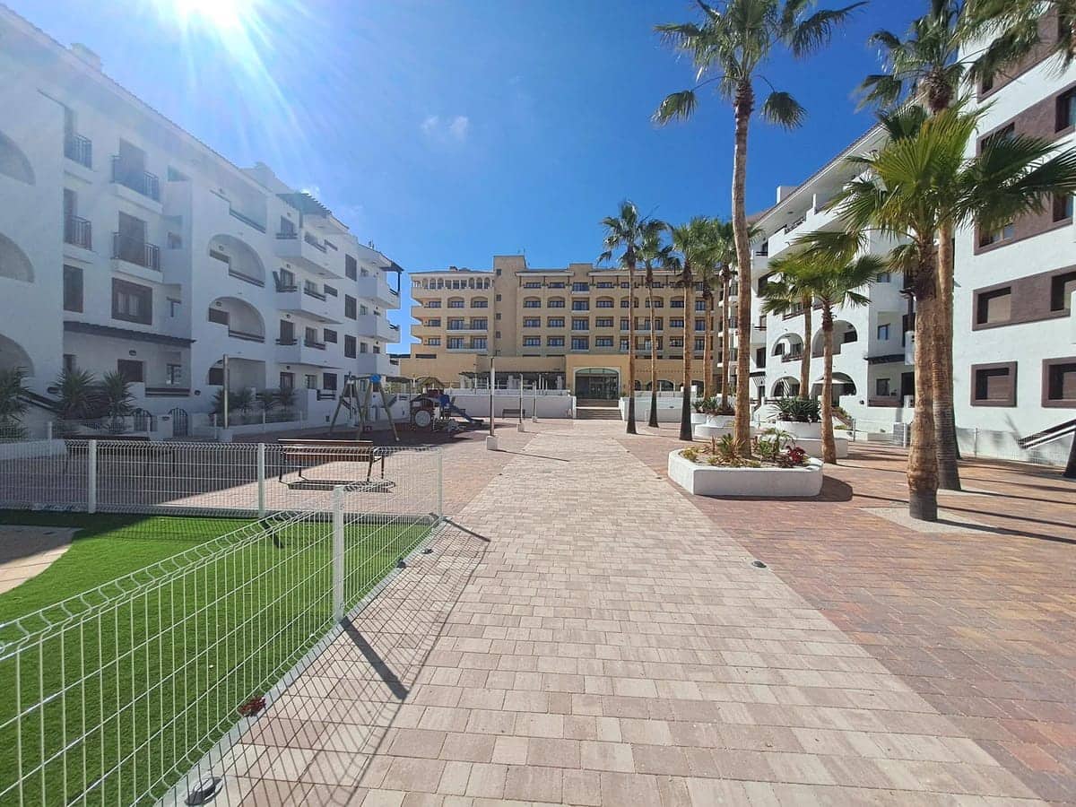 2 makuuhuone Huoneisto myytävänä paikassa Los Alcazares - 143 000 € (Ref: 9494257)