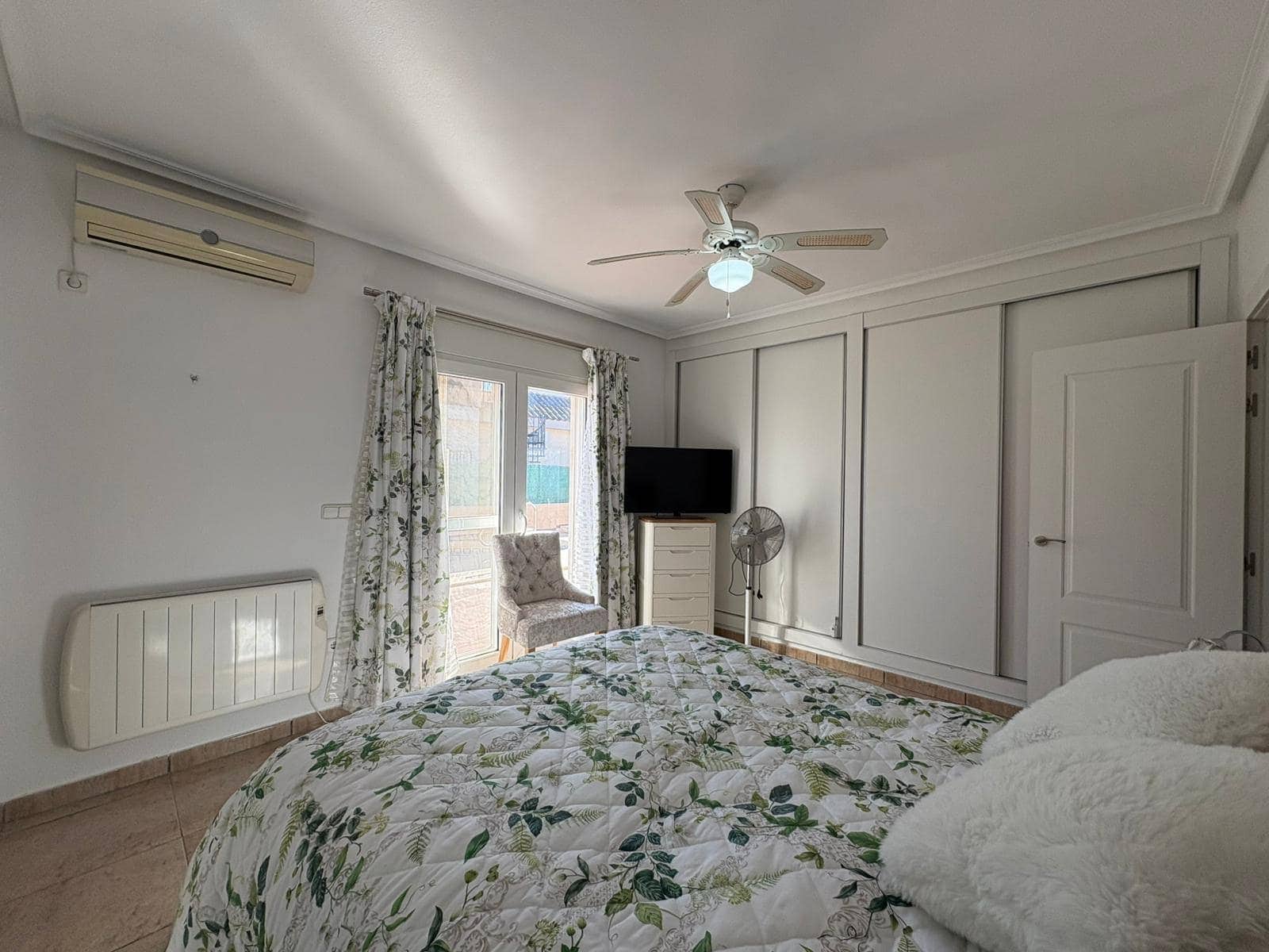 3 slaapkamer Villa te koop in Murcia stad met zwembad garage - € 259.999 (Ref: 9518420)