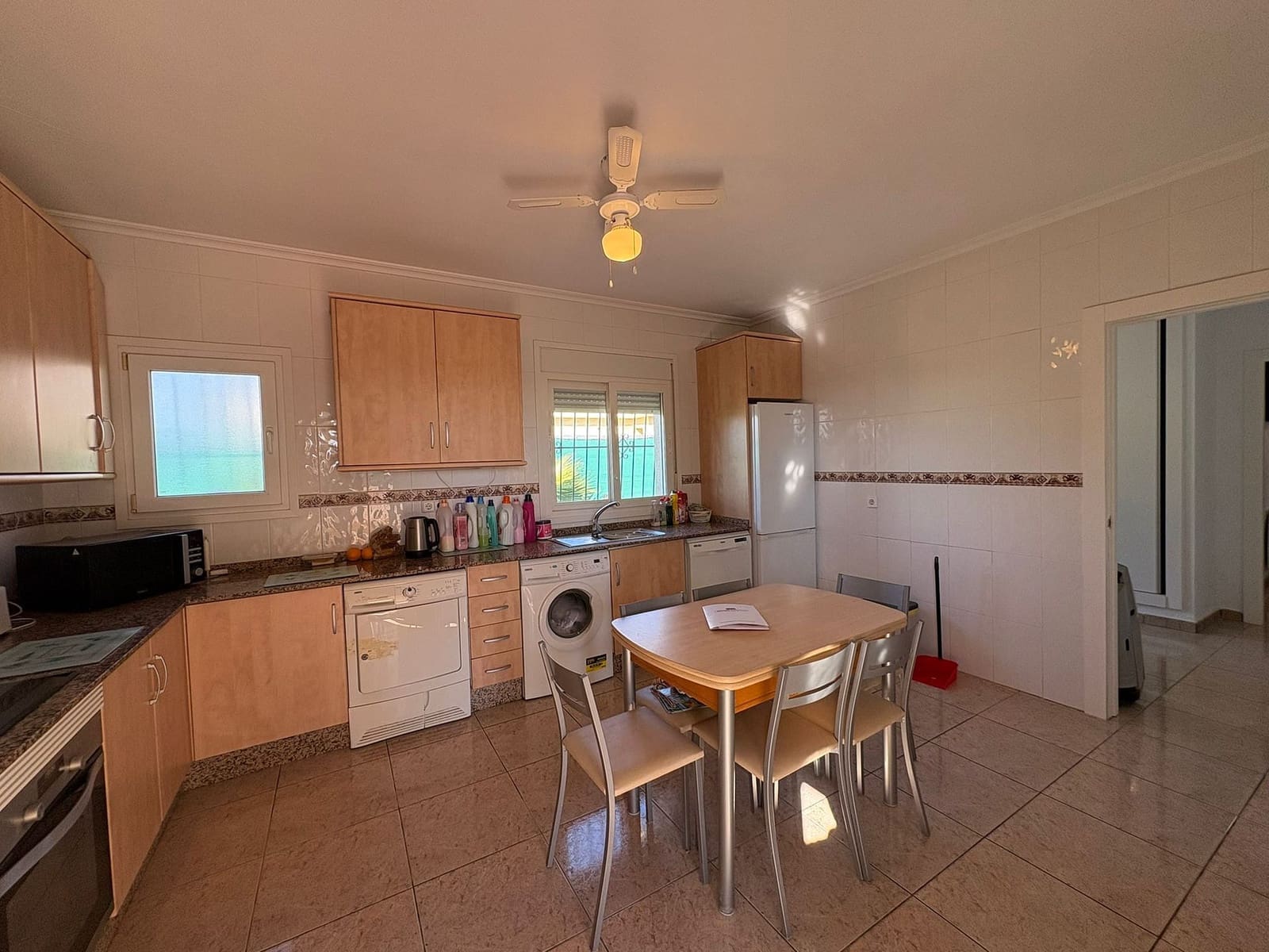 3 slaapkamer Villa te koop in Murcia stad met zwembad garage - € 259.999 (Ref: 9518420)