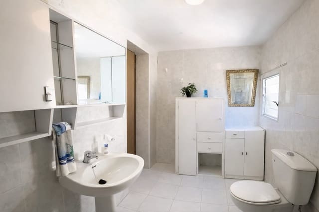 4 bedroom Villa for sale in Gea y Truyols, Murcia city - € 210,000 (Ref: 9614653)