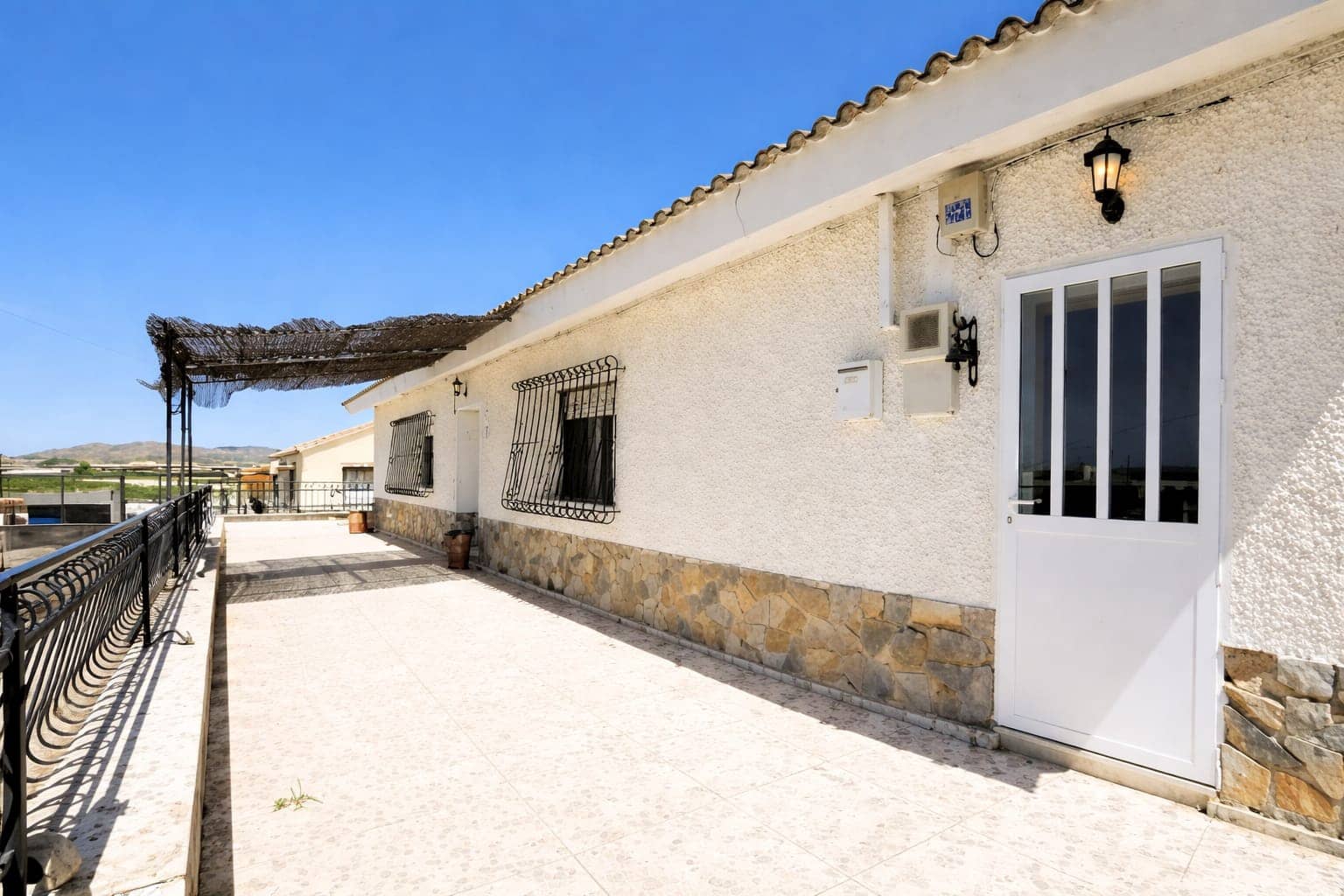 4 bedroom Villa for sale in Gea y Truyols - € 210,000 (Ref: 9614653)