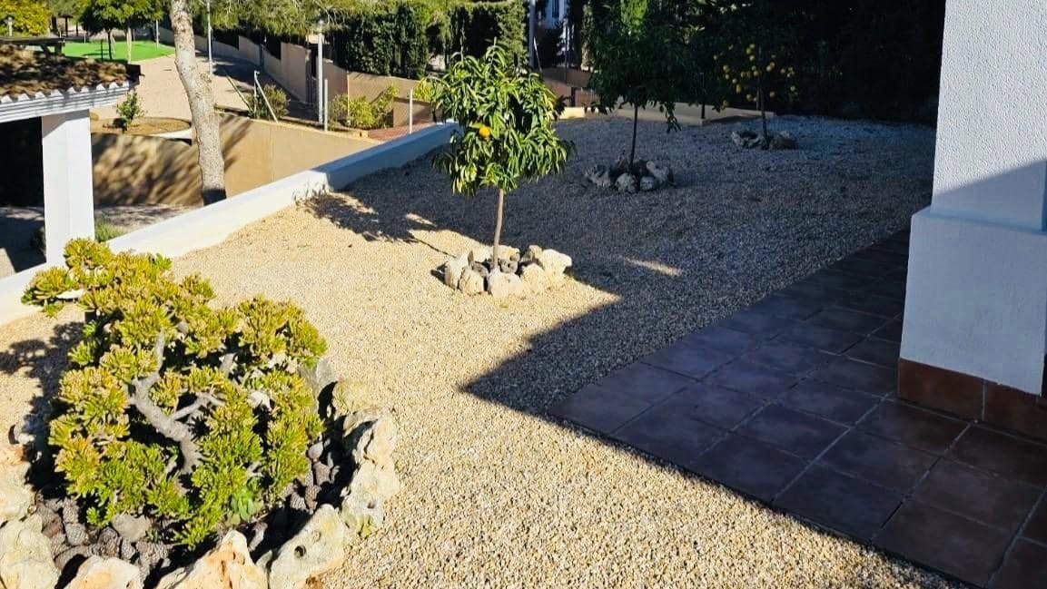 3 soverom Kjedet enebolig til salgs i Las Palas med svømmebasseng - € 299 900 (Ref: 9673767)